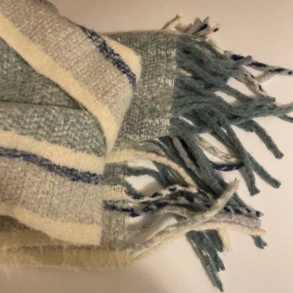Sonoma blue blanket scarf
